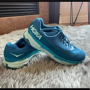 Hoka One One Torrent 2 Trail Running shoe size 8.5